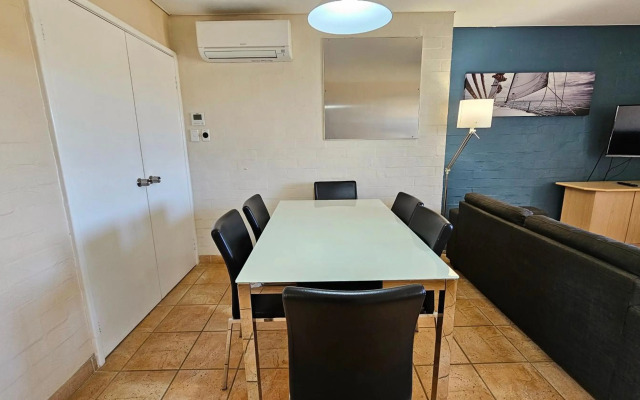 Riverview Holiday Apartment 54 - Kalbarri WA