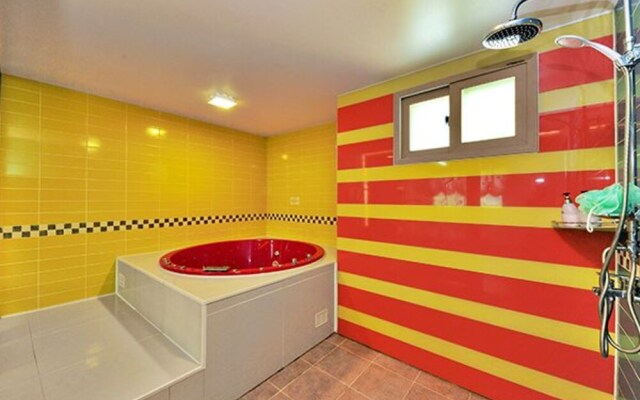 Gadulgi Garden Pension