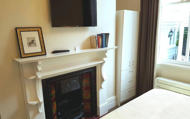 Ponsonby Manor