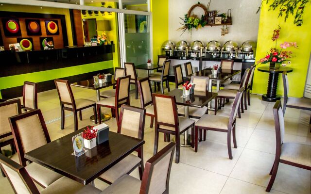 Canberry Hotel