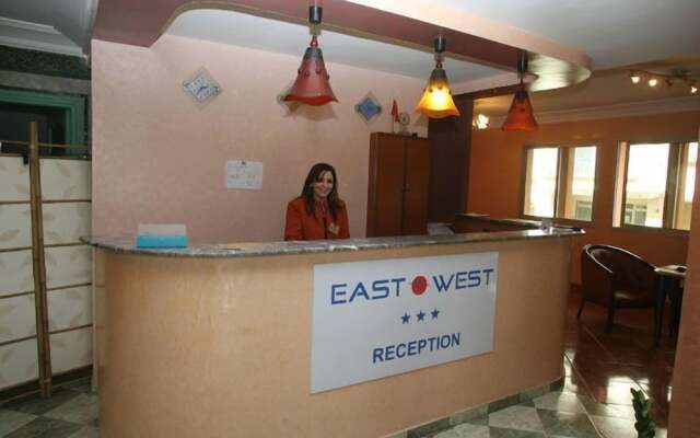 Hotel East West