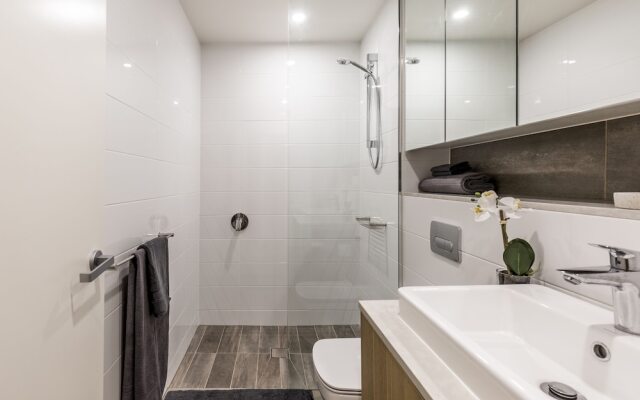 One Bedder With Pool Very Close to City