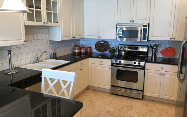 Hemingways By the Sea