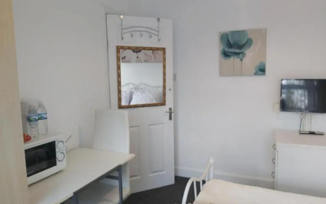 Fresher Space Home Stay