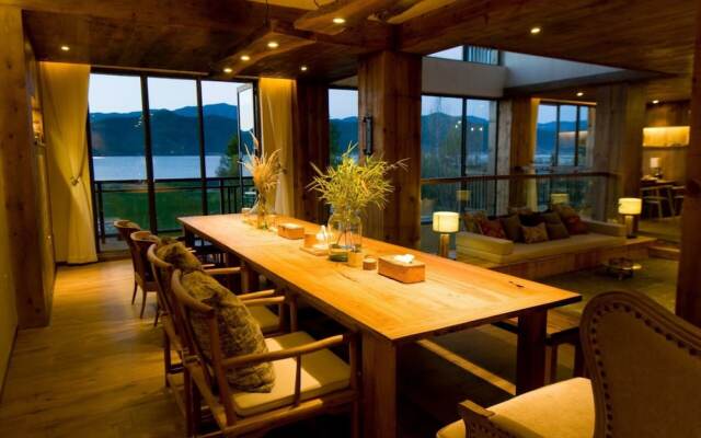 Lugu Lake Angou Boutique Hotel