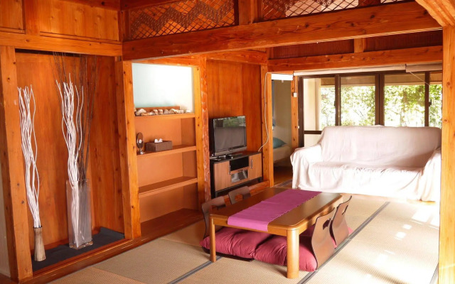 Kourijima KANAU