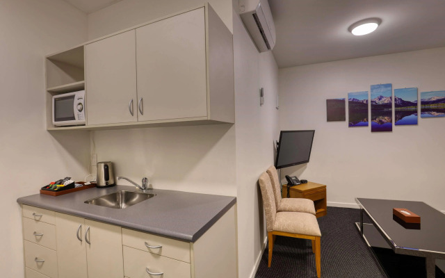 Ramada by Wyndham Hamilton City Center