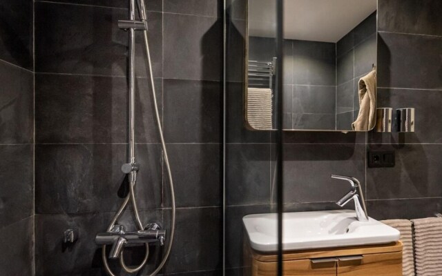 Enchanting 22 000m2 Property and Elegant 5 Bedroom Manor