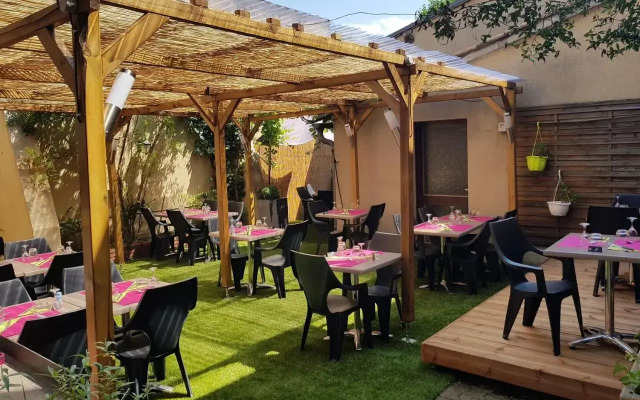 Hôtel Restaurant Le Commerce