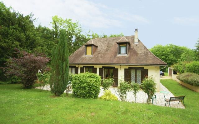 Spacious Holiday Home With Private Swimming Pool in Vitrac