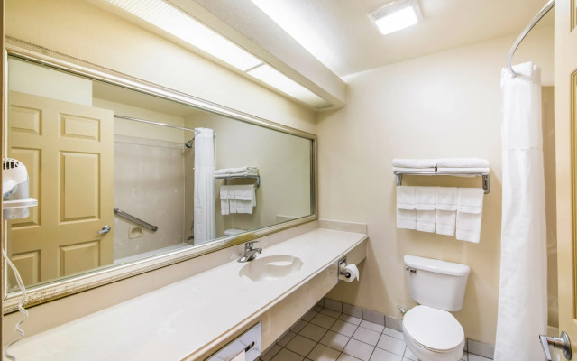 Quality Inn Bastrop