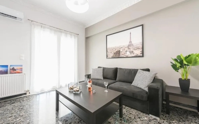 K&D Modern Apartment in Athens
