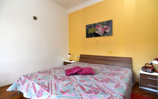 Apartment 1122