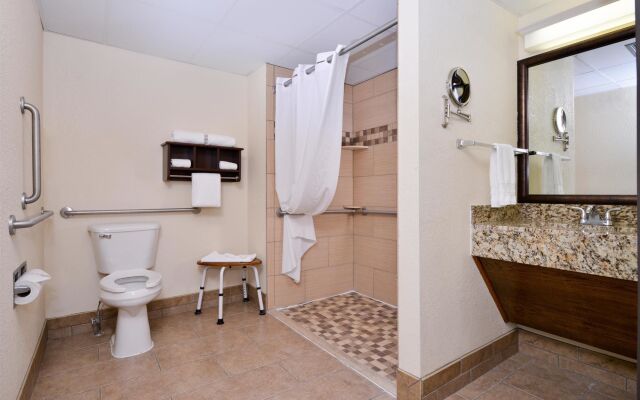 Best Western Plus Sidney Lodge