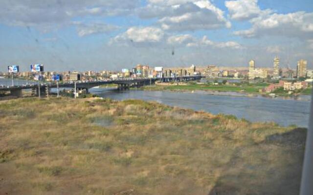 Abraj Alkhaleeg On Nile