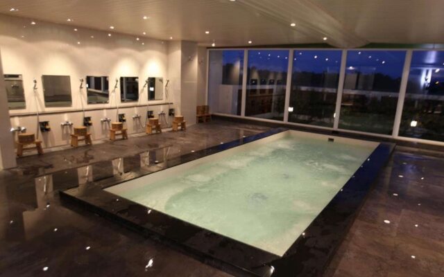 Sakura Park Hotel & Residence