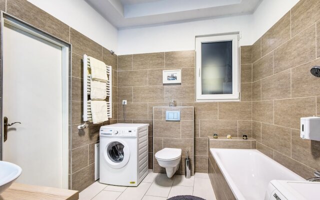 Real Apartments Kertesz