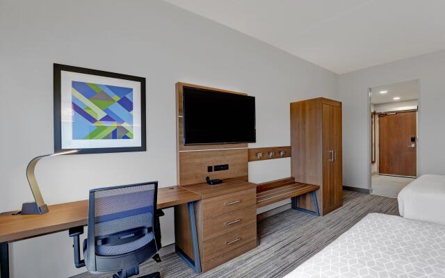 Holiday Inn Express & Suites Collingwood by IHG