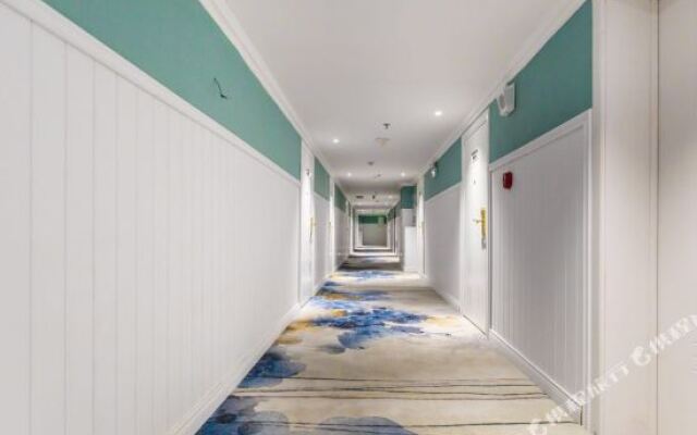 Dongfang Business Hotel