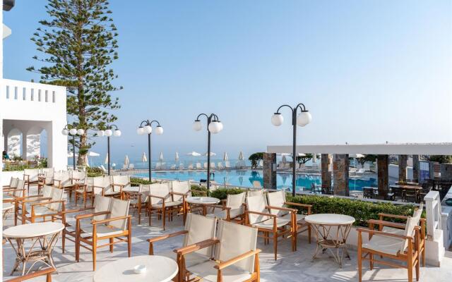 Maritimo Beach Hotel