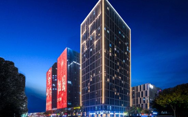 Lavande Hotel (Zhengzhou Hanghai Road Qiliyan Metro Station) – Exterior – Zhengzhou