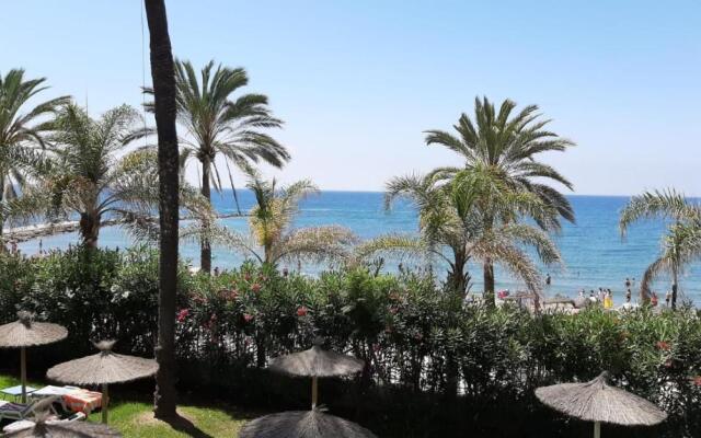 Skol 134C by Completely Marbella