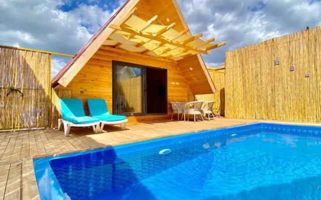 Bungalow With Private Pool Garden BBQ in Fethiye