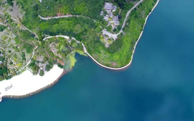 Xichang Qionghai Kanglv Family Holiday Health Villa