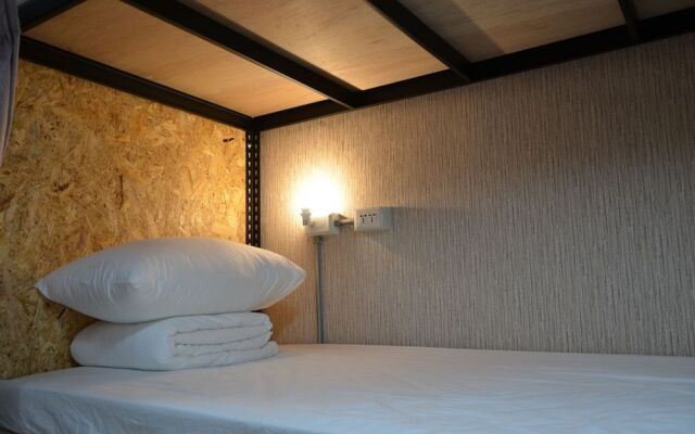 Hostel of Rising SUN