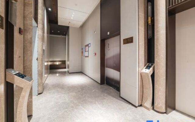 Z-Club Hotel(Tanglang Subway Station Branch)