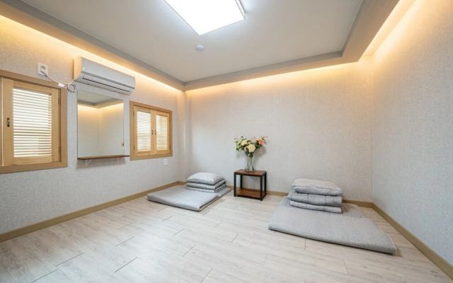 Yangyang Yuchaekkotyanggicheoreom