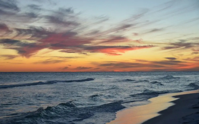 Shoreline 3084 Condo by RedAwning