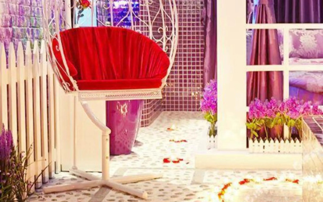 Couple of Love Hotel（Dalian south China Square store）