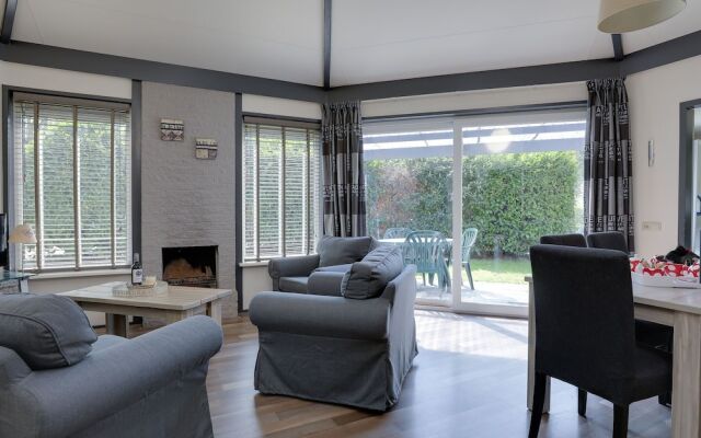 Cozy Bungalow in Harderwijk With a Shared Pool