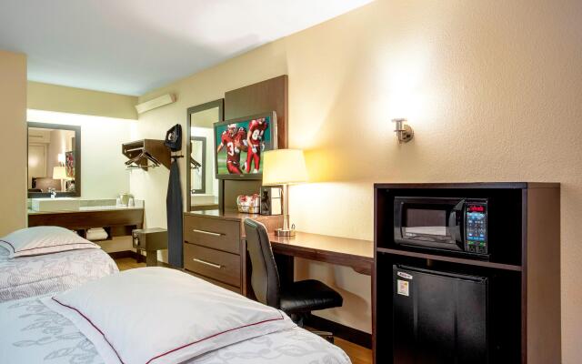 Red Roof Inn PLUS+ Baltimore-Washington DC/BWI Airport