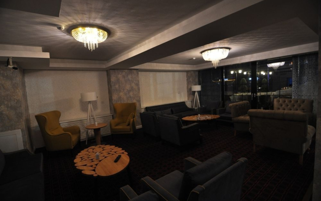 Manhattan Hotel