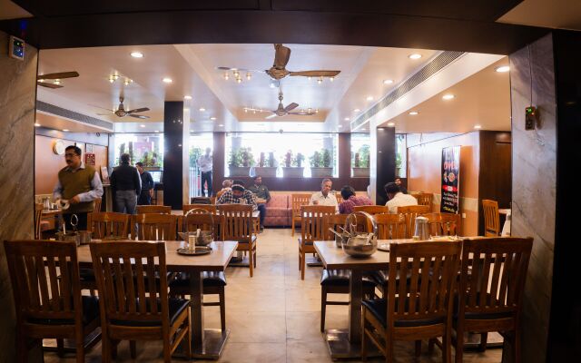 Jain's Hotel Rajhans