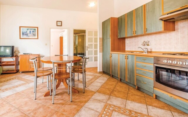 Beautiful Home in Banjol With Wifi and 2 Bedrooms