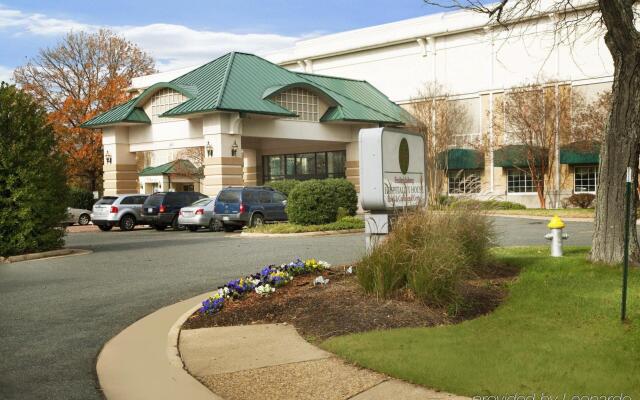 Clarion Hotel & Suites Convention Center Fredericksburg