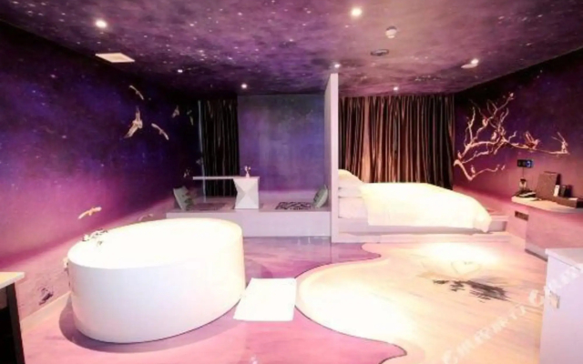Love Boutique Theme Hotel