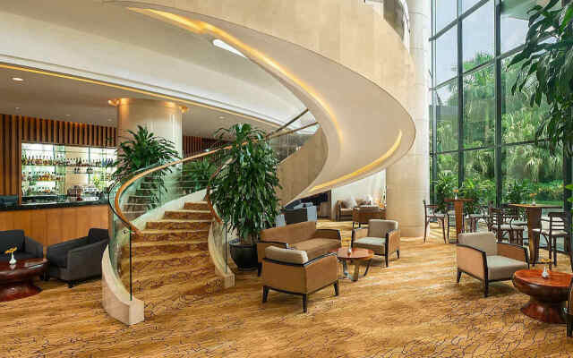 Crowne Plaza West Hanoi Residences