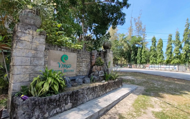 Virgo Batik Resort Teluk Batik Lumut
