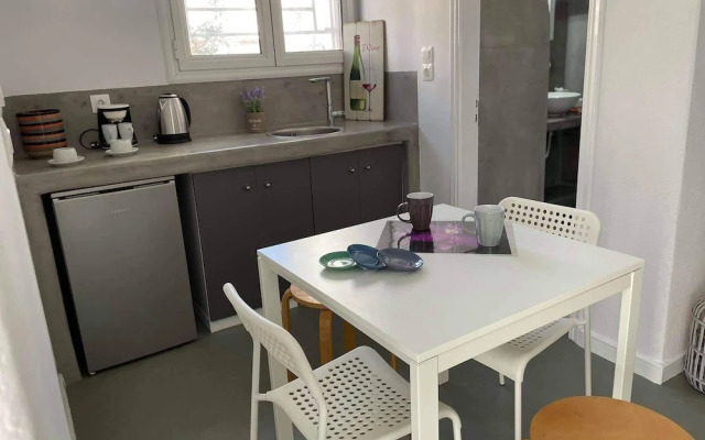 Sabbia Apartments 100m from Perissa Beach