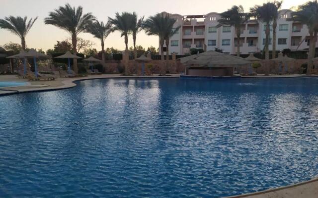 Sahl hashesh hotel apartment suits big family 8