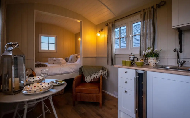 The Pleasant Hut at Mountpleasant Farm