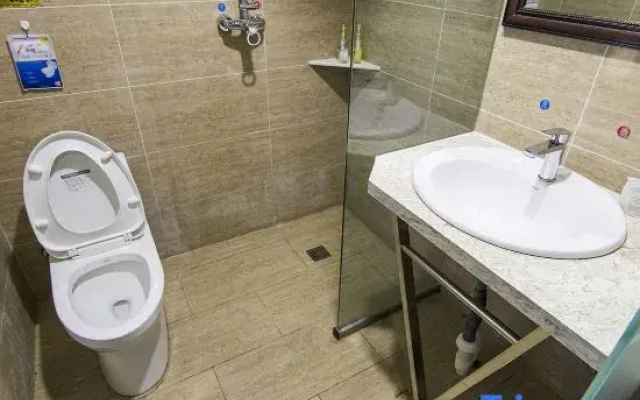 Jin Jiang Hotel (Qiqihar East Road Primary School Yiren Garden)