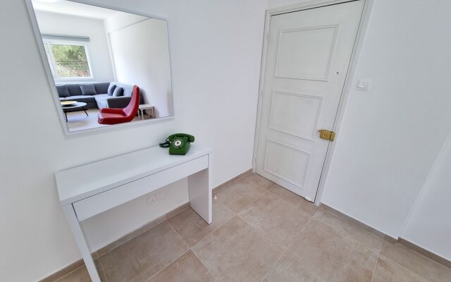 Green Land Apartment