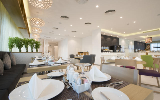 Ibis Styles Manama Diplomatic Area