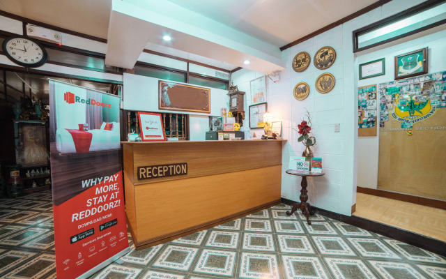 RedDoorz @ La Casa Guesthouse