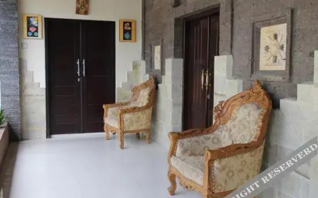 The Lane Villa